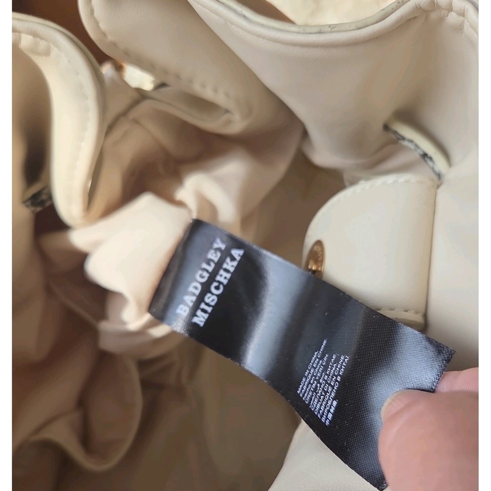 Badgley Mischka Cream Vegan Shoulder Bag with Snakeskin-Pattern Strap - Picture 3 of 4